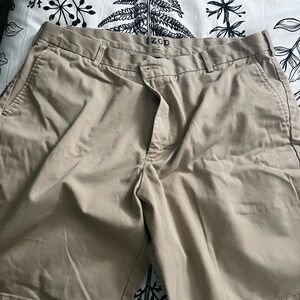 Izod Men's Khaki Chino Shorts in Light Tan